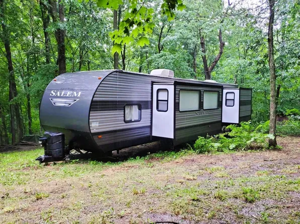 12915 Canyon Falls Road, Mount Hope, WI 53816