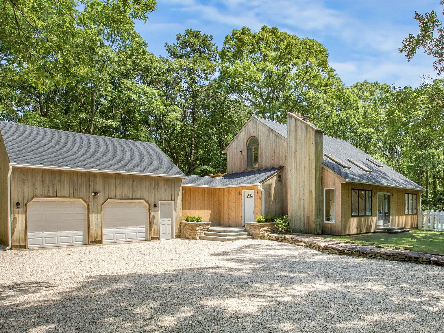 168 Beaver Dam Rd, Brookhaven, NY 11719 | Zillow