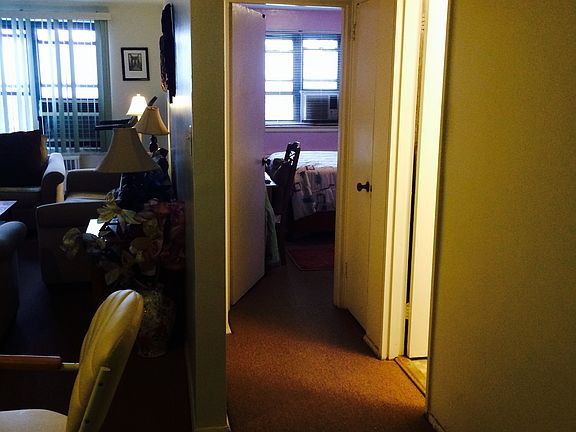5th image of 8710 204th St APT A52