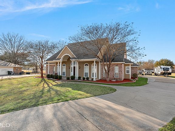 3rd image of 175 Rye Cir