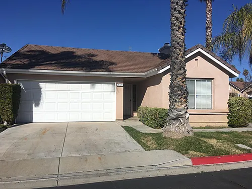 2100 Glenwood Ave Photo 1