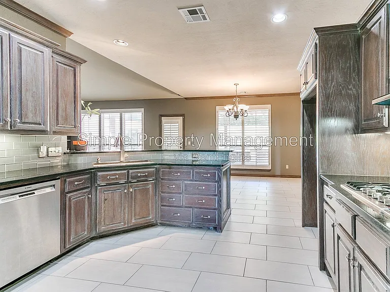 10709 Green Valley Rd — Photo 31