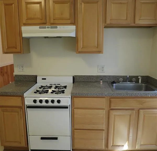 6 Cypress St — Photo 1