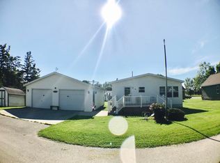 115 E 4th St, Newfolden, MN 56738
