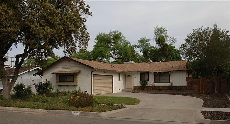 1st image of 1030 W Indianapolis Ave