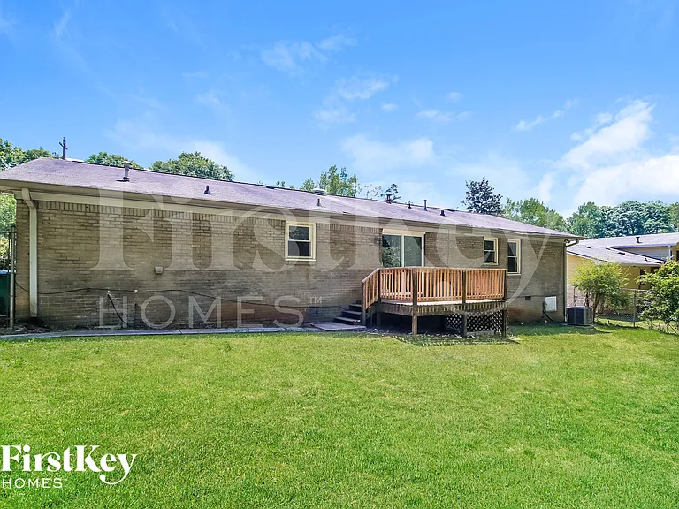 3966 Emerald North Dr — Photo 18