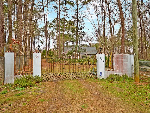 3rd image of 146 Poplar Cir