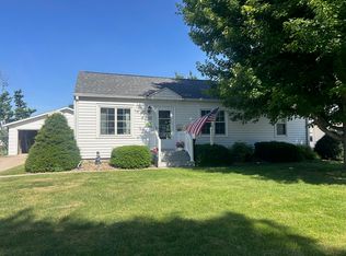 604 W 15th St N, Newton, IA 50208