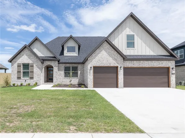 1214 Carrara St, Springdale, AR 72762