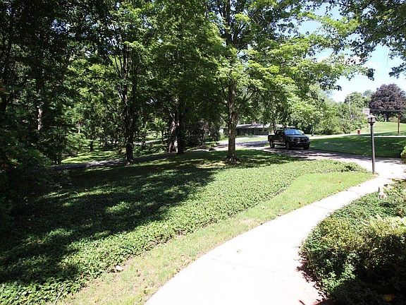 3rd image of 7325 Rose Ann Pkwy