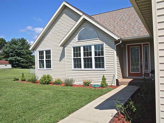 3rd image of 2509 E Bradford Ct