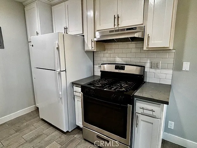 17102 Emerald Ln #E — Photo 23