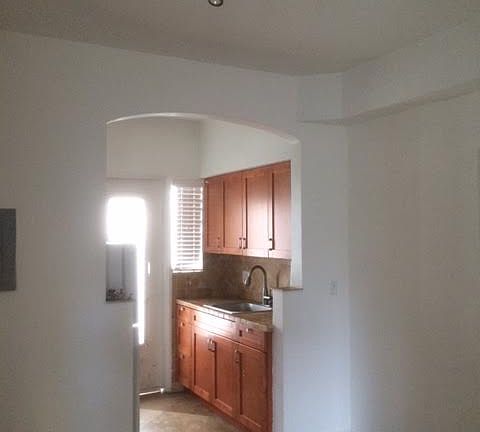 2nd image of 1520 Meridian Ave APT 1