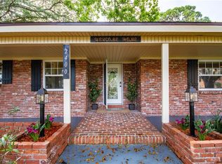 2400 Granada Cir E, Saint Petersburg, FL 33712