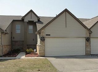 26091 Pinehurst, Warren, MI 48091