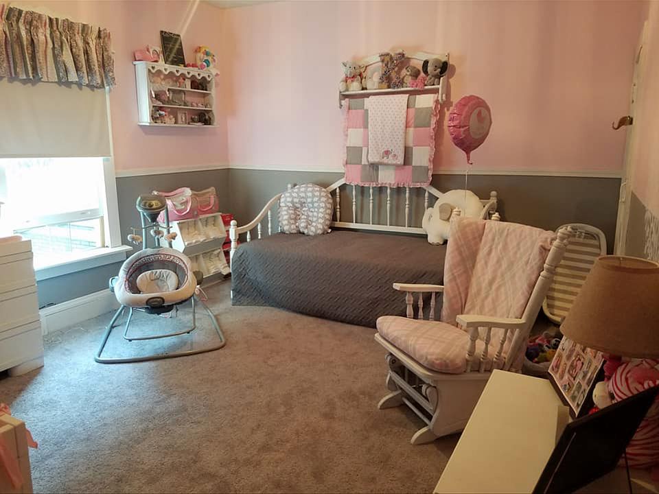 2nd image of 416 Hart St