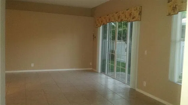 3 bed, 1626 sqft, $3,200 — Photo 2