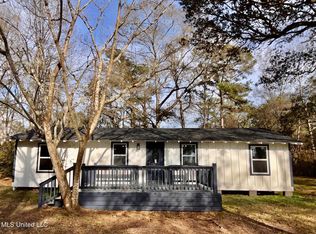 10032 Johns Bayou Rd, Vancleave, MS 39565
