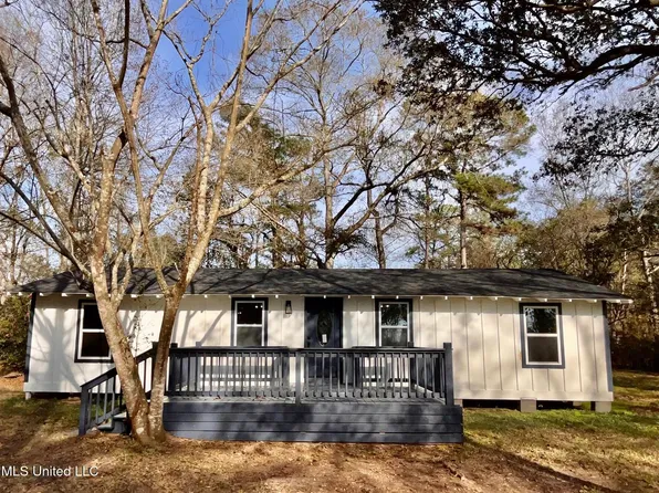 10032 Johns Bayou Rd, Vancleave, MS 39565