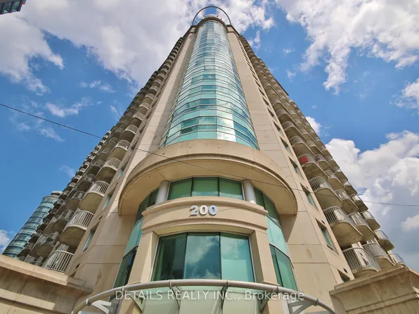 200 Rideau St #1202, Ottawa, ON K1N 5Y1