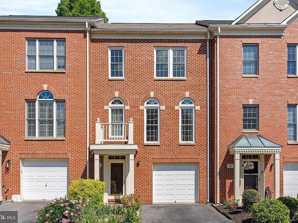 1st image of 21 Blue Hosta Way