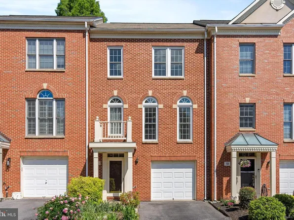 21 Blue Hosta Way, Rockville, MD 20850