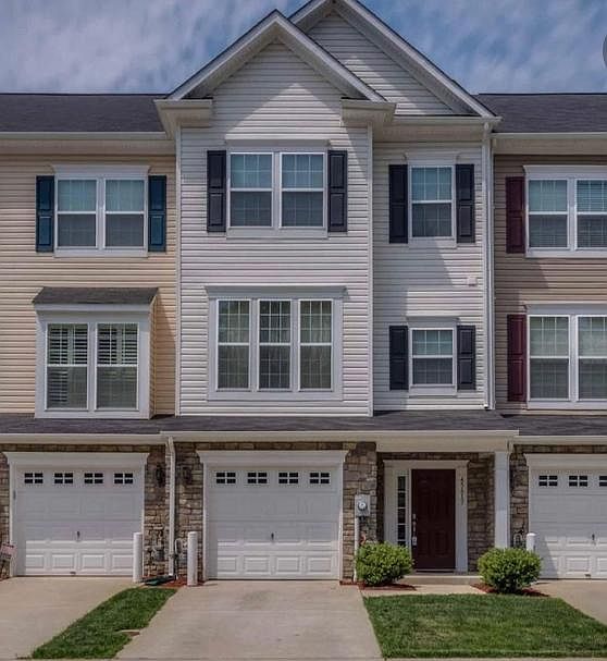 1st image of 45617 Catalina Ln
