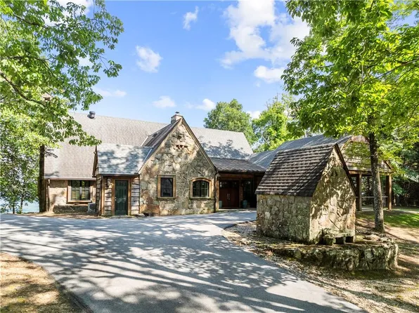 283 Brow Dr, Menlo, GA 30731