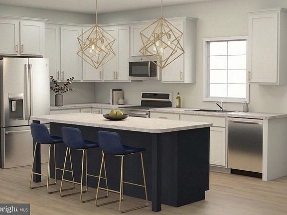 2nd image of 312 Evermore Ln