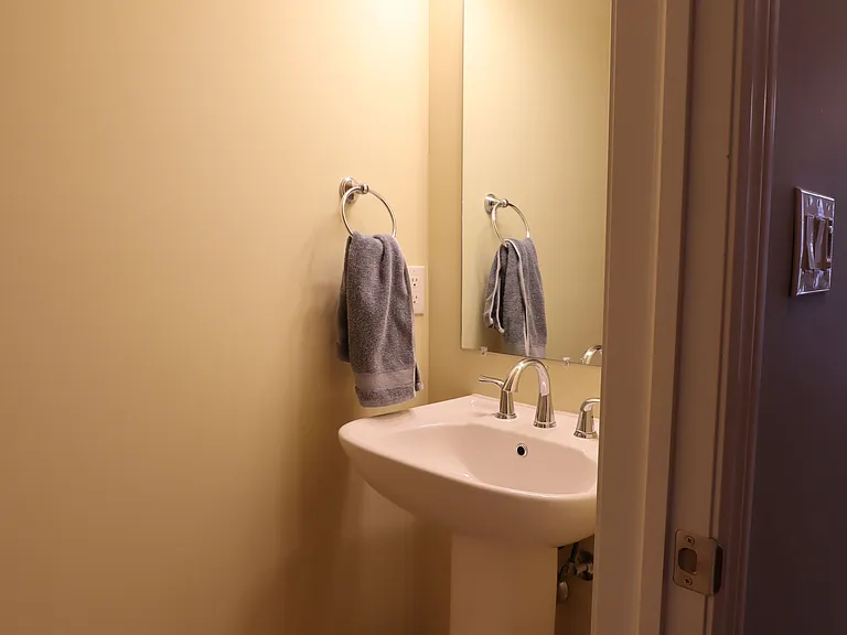 2435 Greenwich Dr #39 — Photo 36