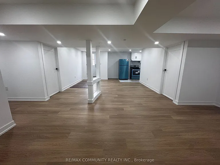 43 Terry Cres #BASEMENT — Photo 3