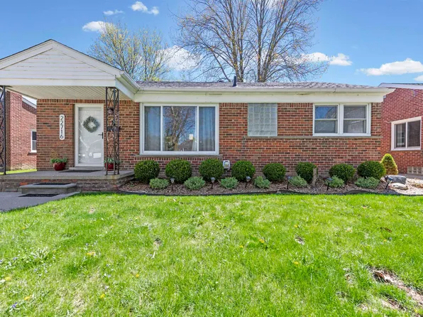 22716 Chapoton St, Saint Clair Shores, MI 48080