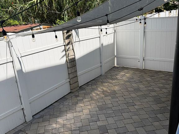 4th image of 1313-1315 Los Robles Ave #B