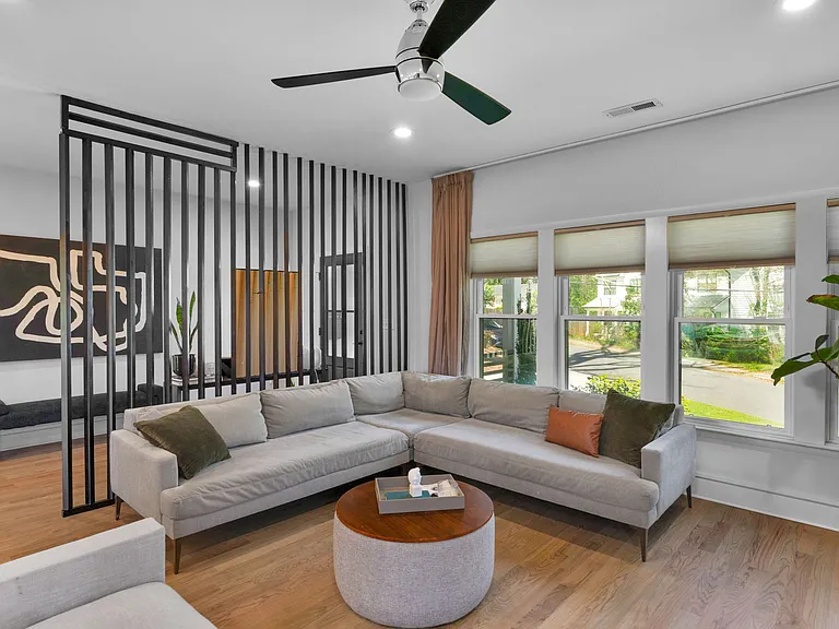 3020 Palm Ave — Photo 13