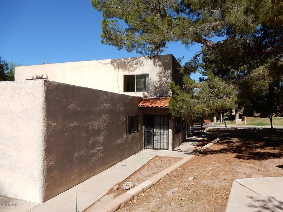 1st image of 6632 E Calle La Paz