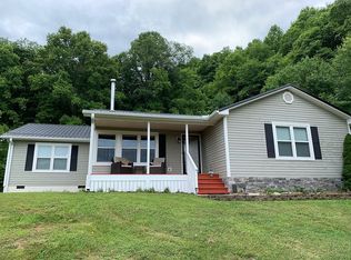 595 Hunters Ridge Rd, Canton, NC 28716