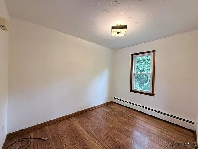 927 East Ave — Photo 10