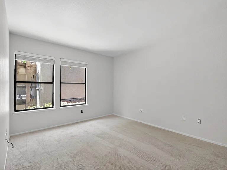 1123 S Villa Way — Photo 15