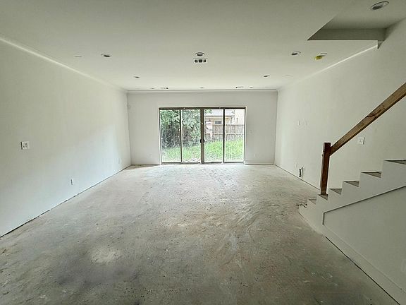 5th image of 2413 Brun St #A