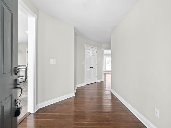 5th image of 180 Chasity Dr