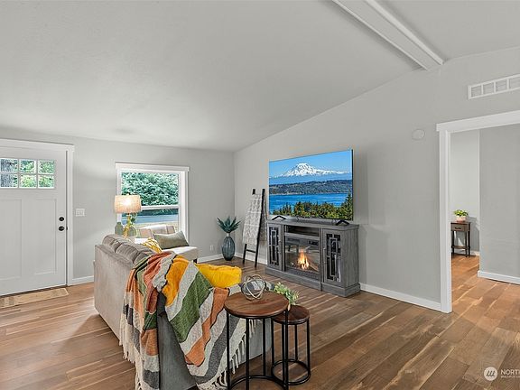 4th image of 17039 Heather Lane SE