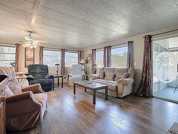 5th image of 5625 Hancock Dr