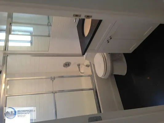 Rented by Metropolitan Property Group | media 9