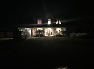 5 Beach Plum Ln, Middle Island, NY 11953