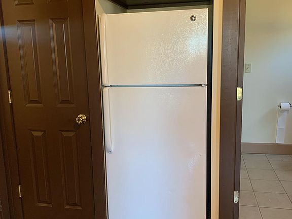 4th image of 612 E Tallmadge Ave #612
