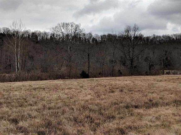 4th image of 335 Hudson Ln