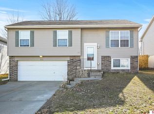 16475 Burdette St, Omaha, NE 68116