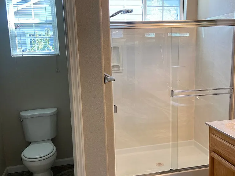 1030 Thompson Cir — Photo 13