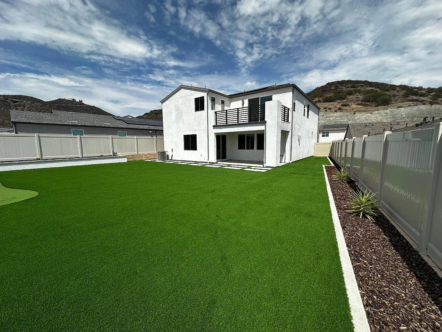 5 bed, 2894 sqft, $4,800 — Photo 4
