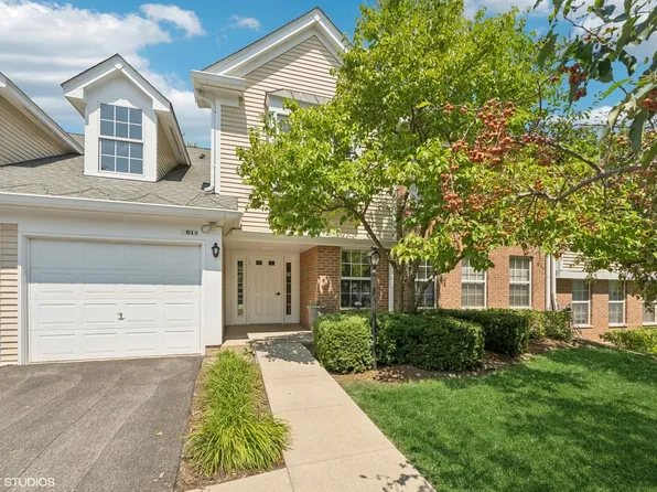 814 Butternut Ln APT B, Mount Prospect, IL 60056